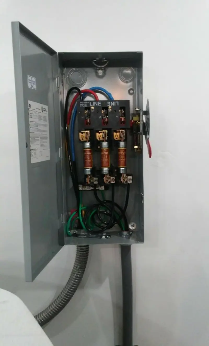 Three-phase disconnect switch installed for Electrical Wiring & Rewiring in Granite Shoals